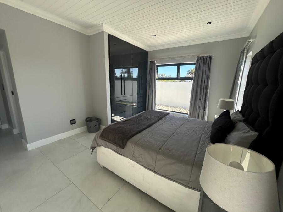 4 Bedroom Property for Sale in Shelley Point Western Cape